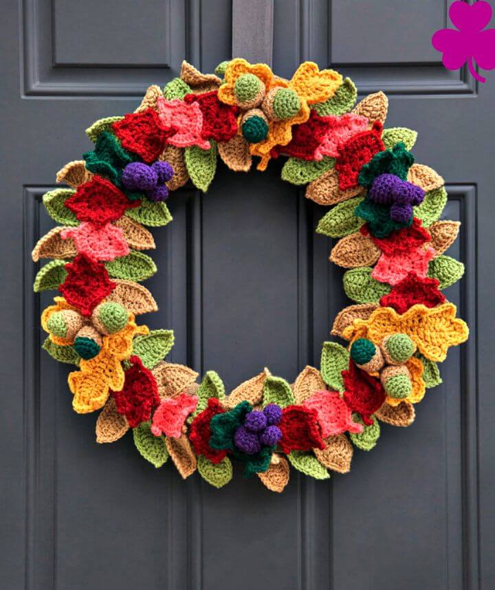 How to Crochet Fabulous Fall Wreath