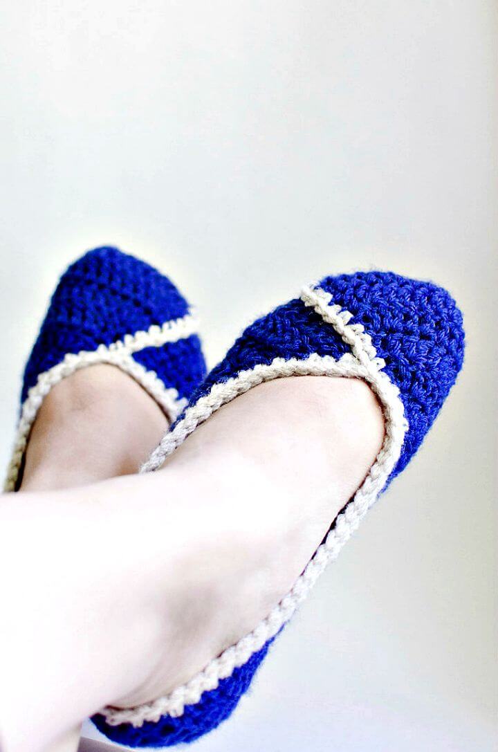 Adorable Crochet Lizzie Slipper Pattern