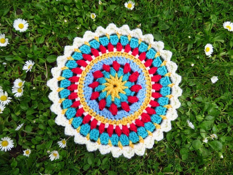 Free Crochet Petals and Puffs Mandala Pattern