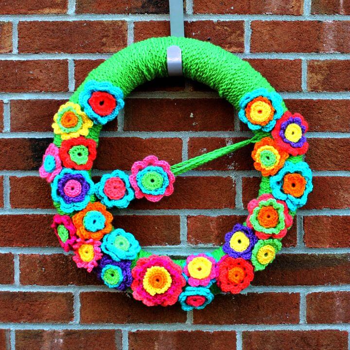 Free Crochet Flower Wreath Pattern