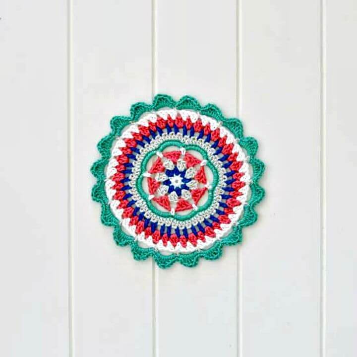 Simple and Easy Crochet Mandala - Free Pattern